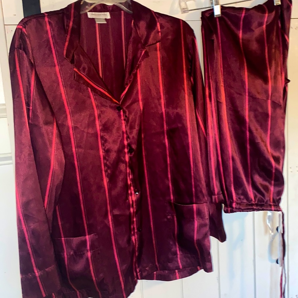 Jones New York | Vintage striped Satin long sleeve & pant pj set | women large